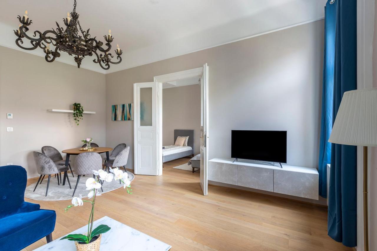 Luxury Elizabeth Residence Next To The New York Cafe Budapesta Exterior foto