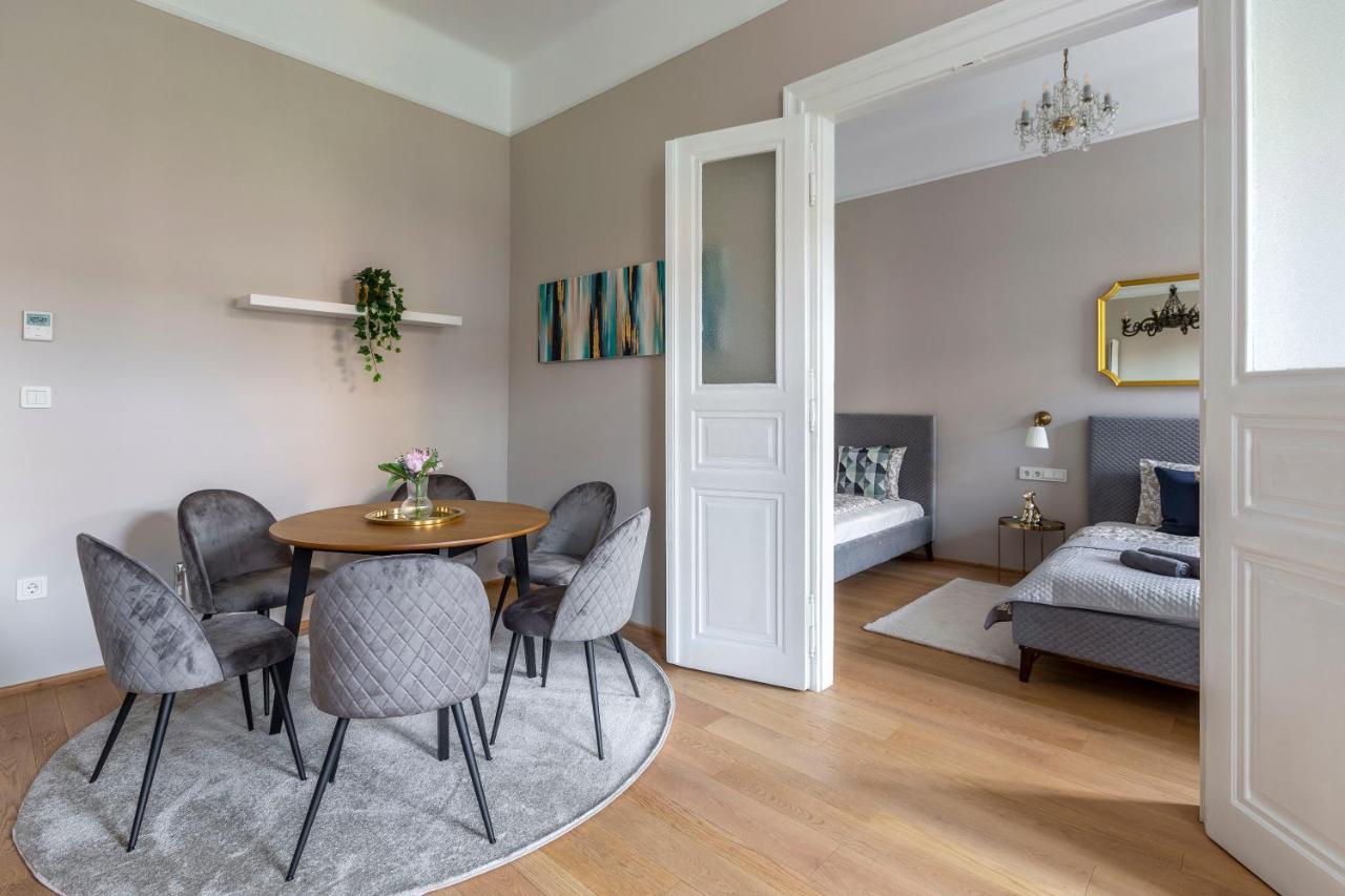 Luxury Elizabeth Residence Next To The New York Cafe Budapesta Exterior foto